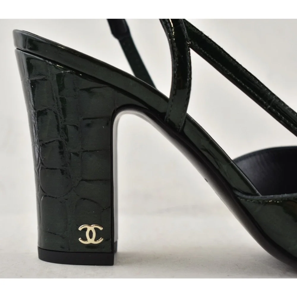 CHANEL 26a green